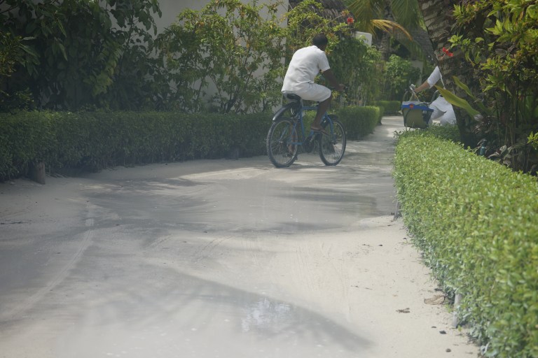 Det var store vannpytter på veiene i dag.