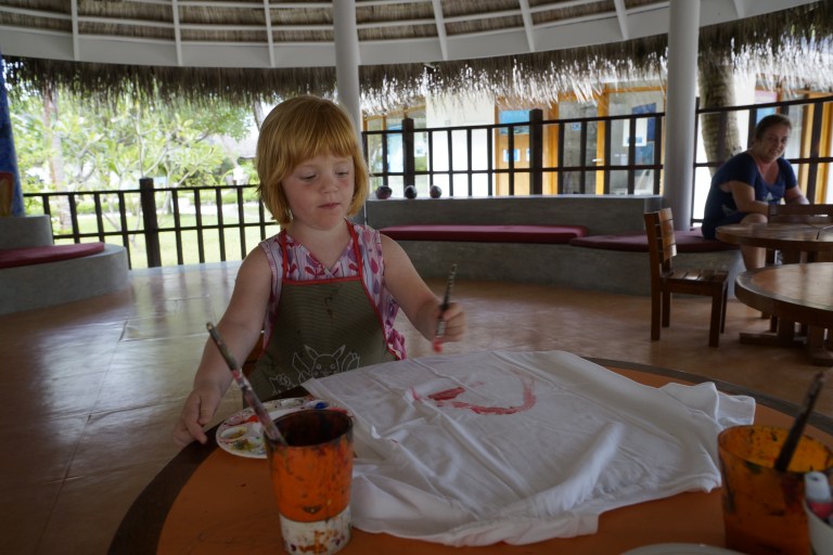 I barneklubben laget vi egne t-skjorter.