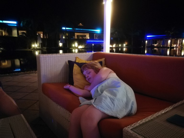 Etter enda en mango-juice var jeg slått ut